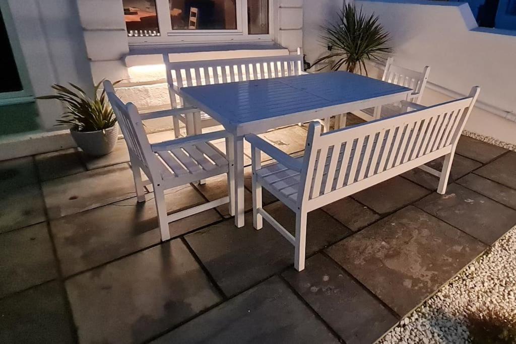 Beach View, 4 Bedroom House Opposite The Sea! Sleeps 10 Sandgate Luaran gambar
