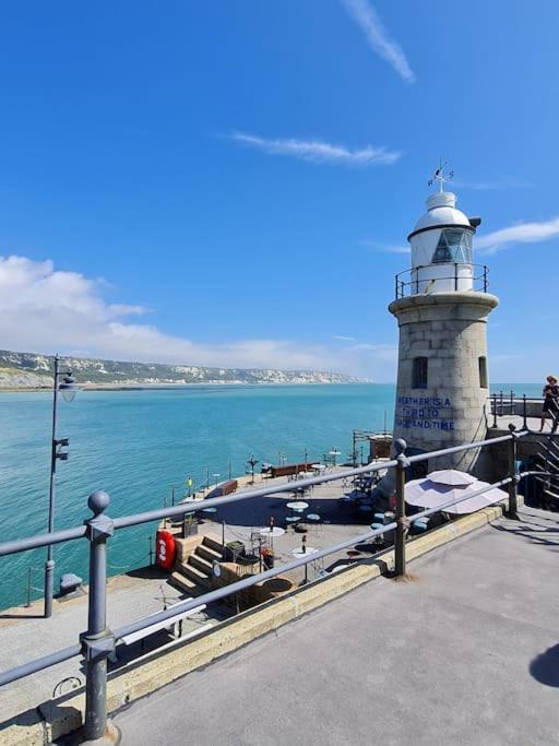 Beach View, 4 Bedroom House Opposite The Sea! Sleeps 10 Sandgate Luaran gambar