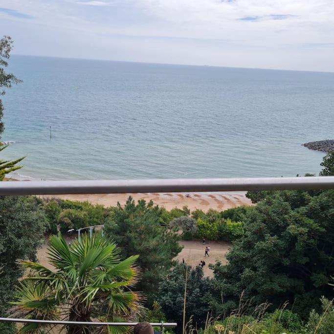 Beach View, 4 Bedroom House Opposite The Sea! Sleeps 10 Sandgate Luaran gambar